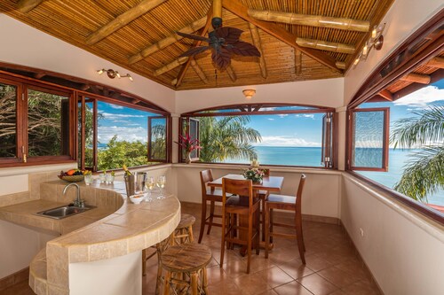 Awesome Ocean View & Amazing Wildlife