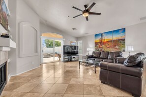 スマートテレビ、暖炉