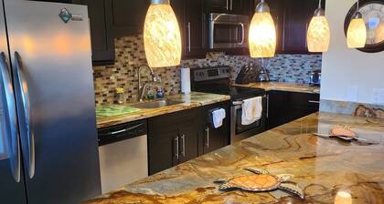 Luxury Condominium In Key Largo... Sunsets, Marina