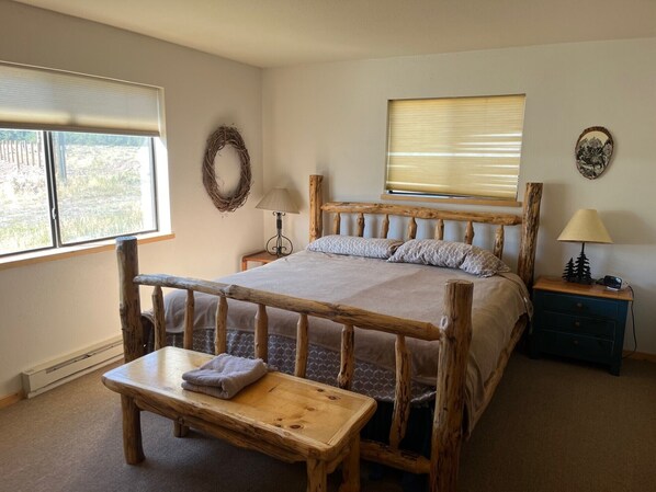 5 bedrooms, free WiFi, bed sheets