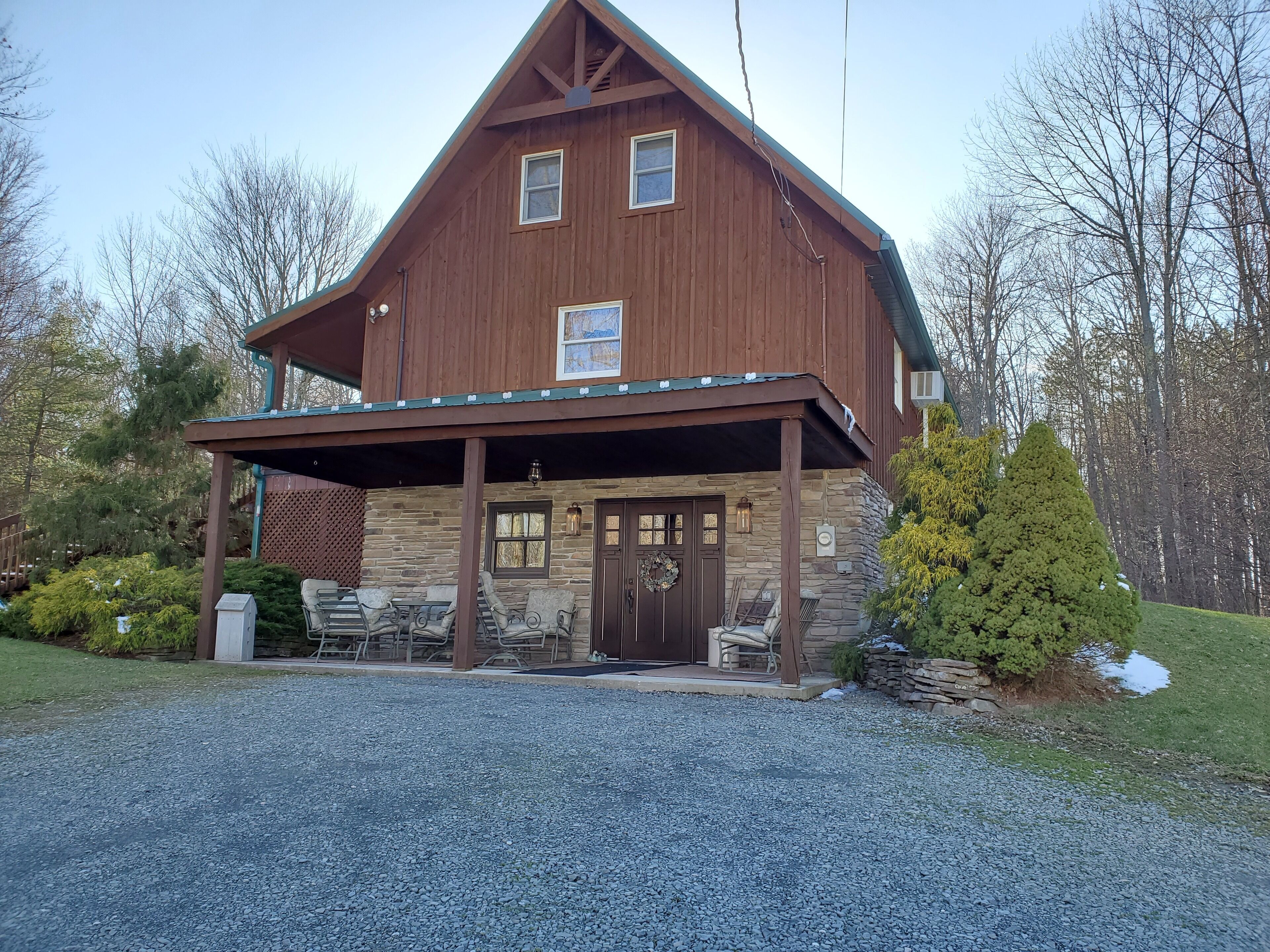 Secluded Luxury Cabin in the Endless Mountains