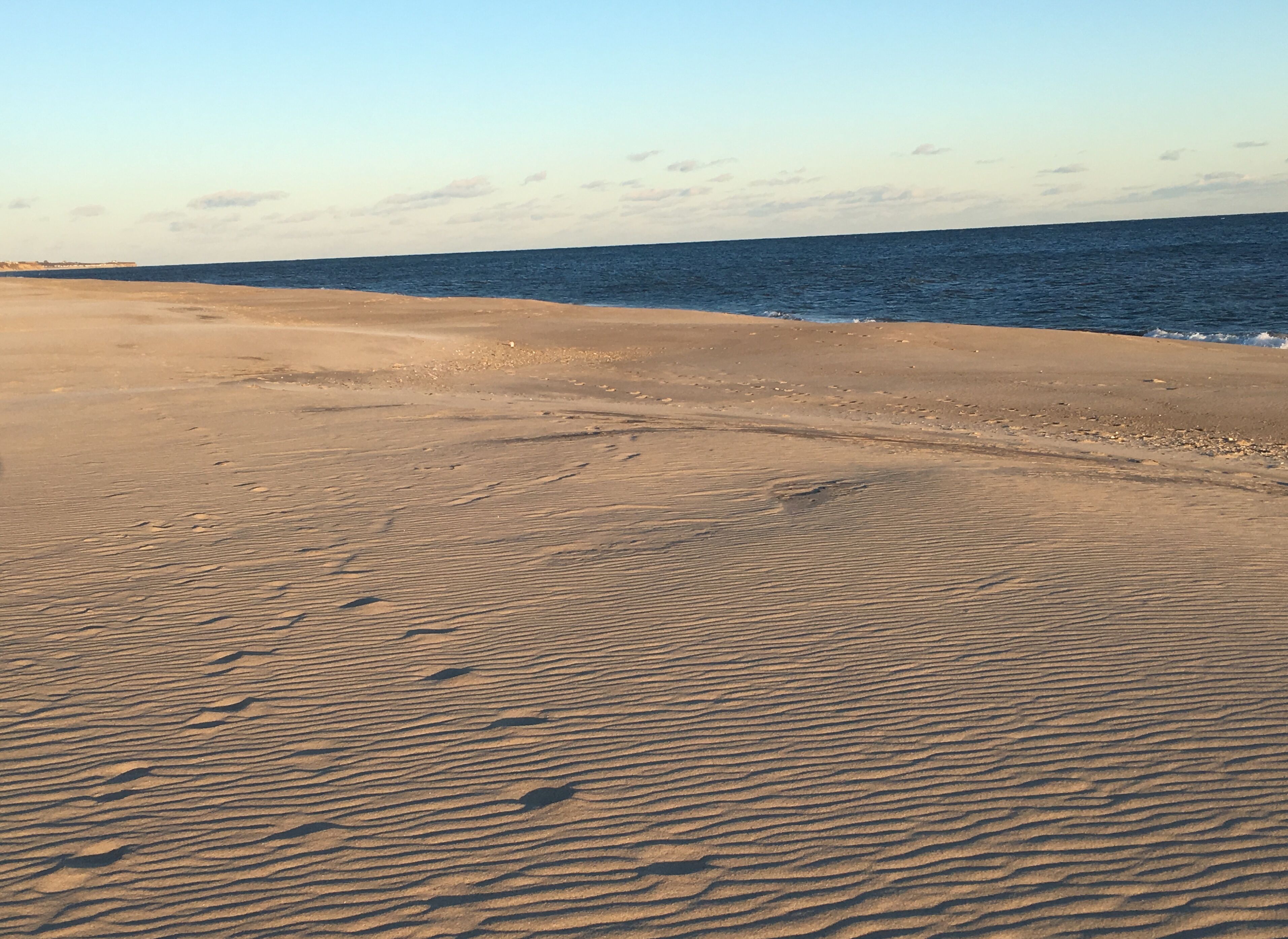 Private beach-Walk from Delightful Summer Cottage