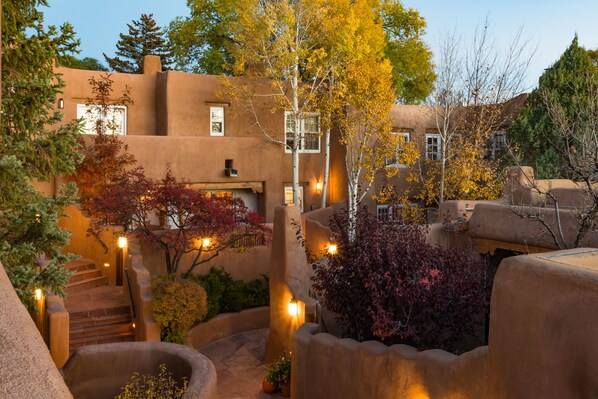 Exterior - Two Bedroom, Three Bathroom, Elegant Adobe Home. Walk To Plaza! (Santa Fe)