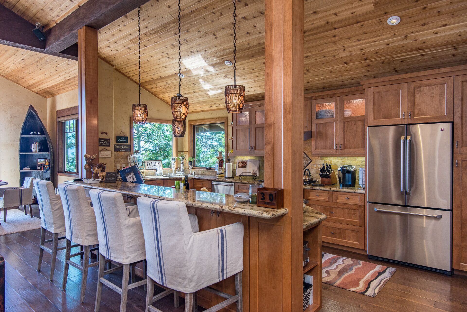 Fabulous Lakefront Home  with Pier,  Buoy & Hot Tub