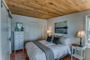 2 quartos, ferros/tábuas de passar roupa, Wi-Fi de cortesia