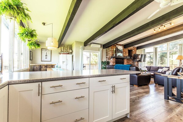 Interior - Mountain View Blue Mountain (Blue Mountains)