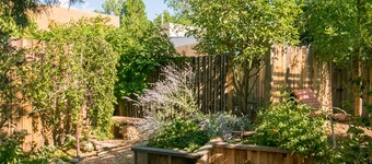 Beautiful southwest casita in walking distance to historic Nob Hill on Route 66.