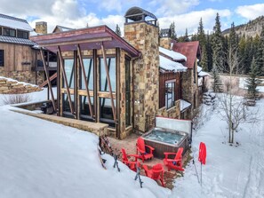 Terrace/patio - True Slope Side Ski-in/out | Pinnacle Lodge | Theater | Copper Luxury (Copper Mountain)