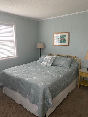 2 bedrooms, desk, iron/ironing board, free WiFi