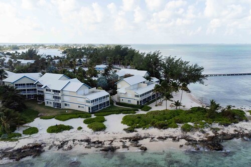 Grand Cayman tranquility at its best!