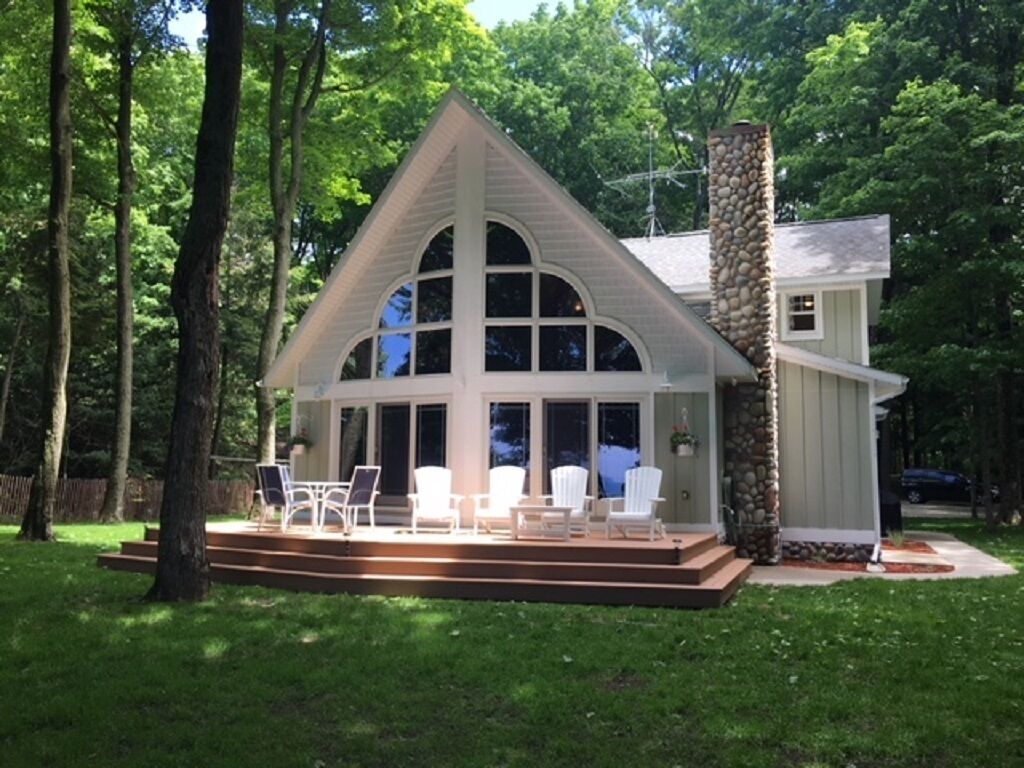 Secluded Lake Michigan Frontage