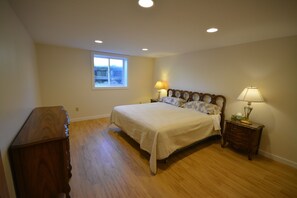 3 chambres, fer et planche à repasser, Wi-Fi, draps fournis