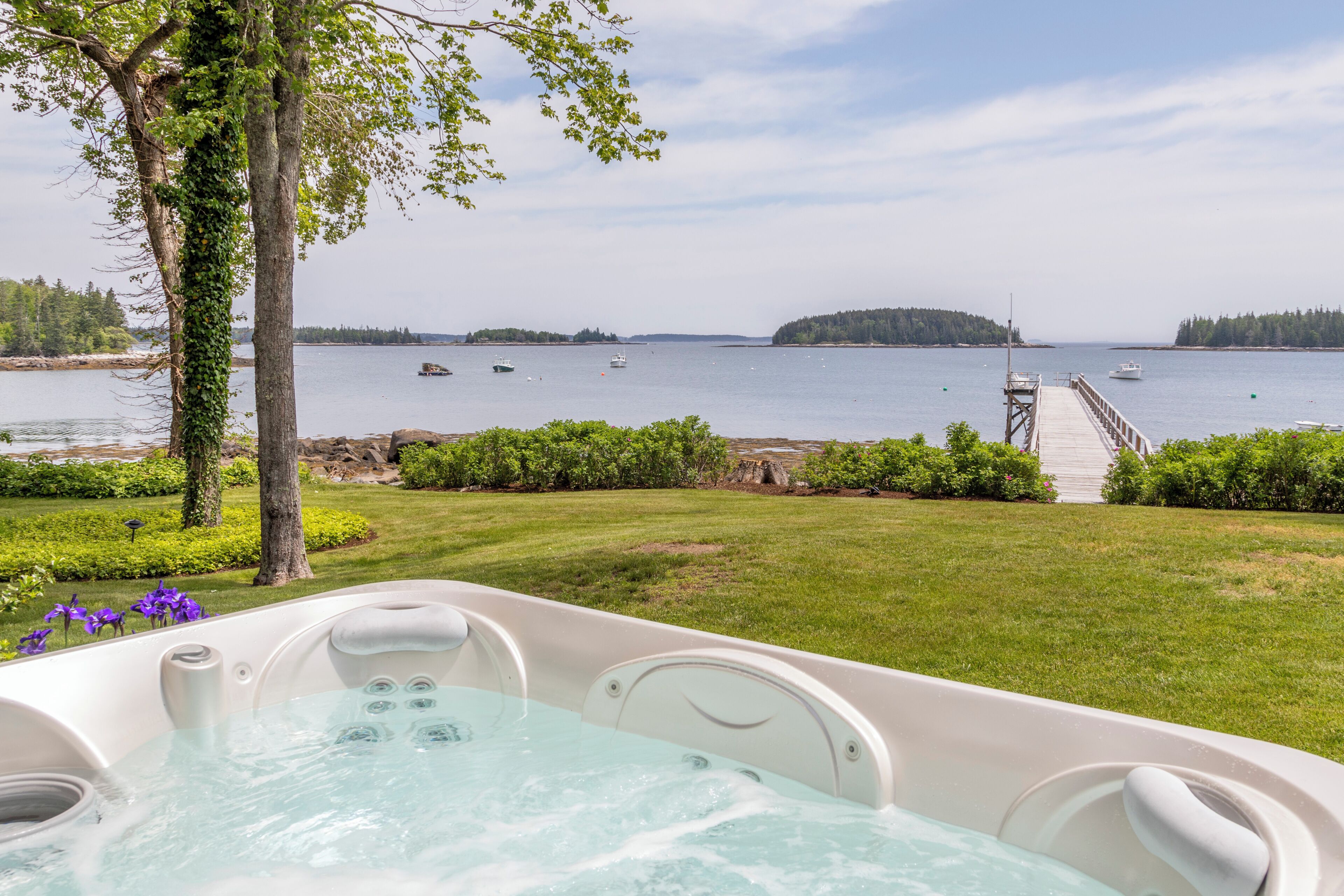 Bain à remous extérieur