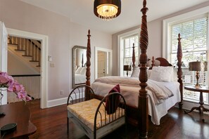 6 Schlafzimmer, Bügeleisen/Bügelbrett, Reisekinderbett, WLAN