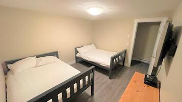 4 chambres, lit parapluie, Wi-Fi gratuit, draps fournis