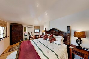 5 Schlafzimmer, Bettwäsche aus ägyptischer Baumwolle, Schreibtisch