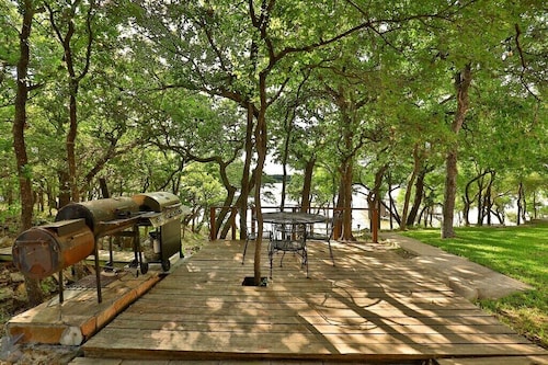 Beautiful Lake Brownwood Lakefront Home W/Private Dock
