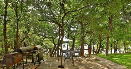 Beautiful Lake Brownwood Lakefront Home W/Private Dock