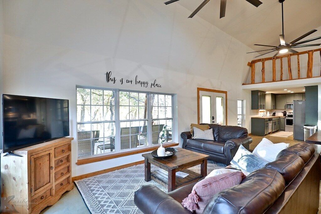 Beautiful Lake Brownwood Lakefront Home W/Private Dock