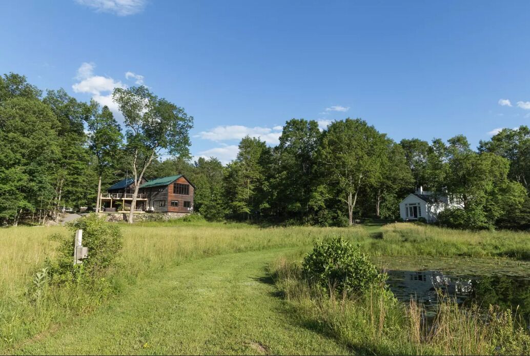 Perfect for multi families or several couples wanting to get away from the city.
