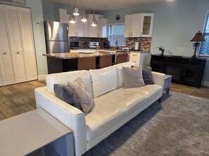 Televisie en een open haard