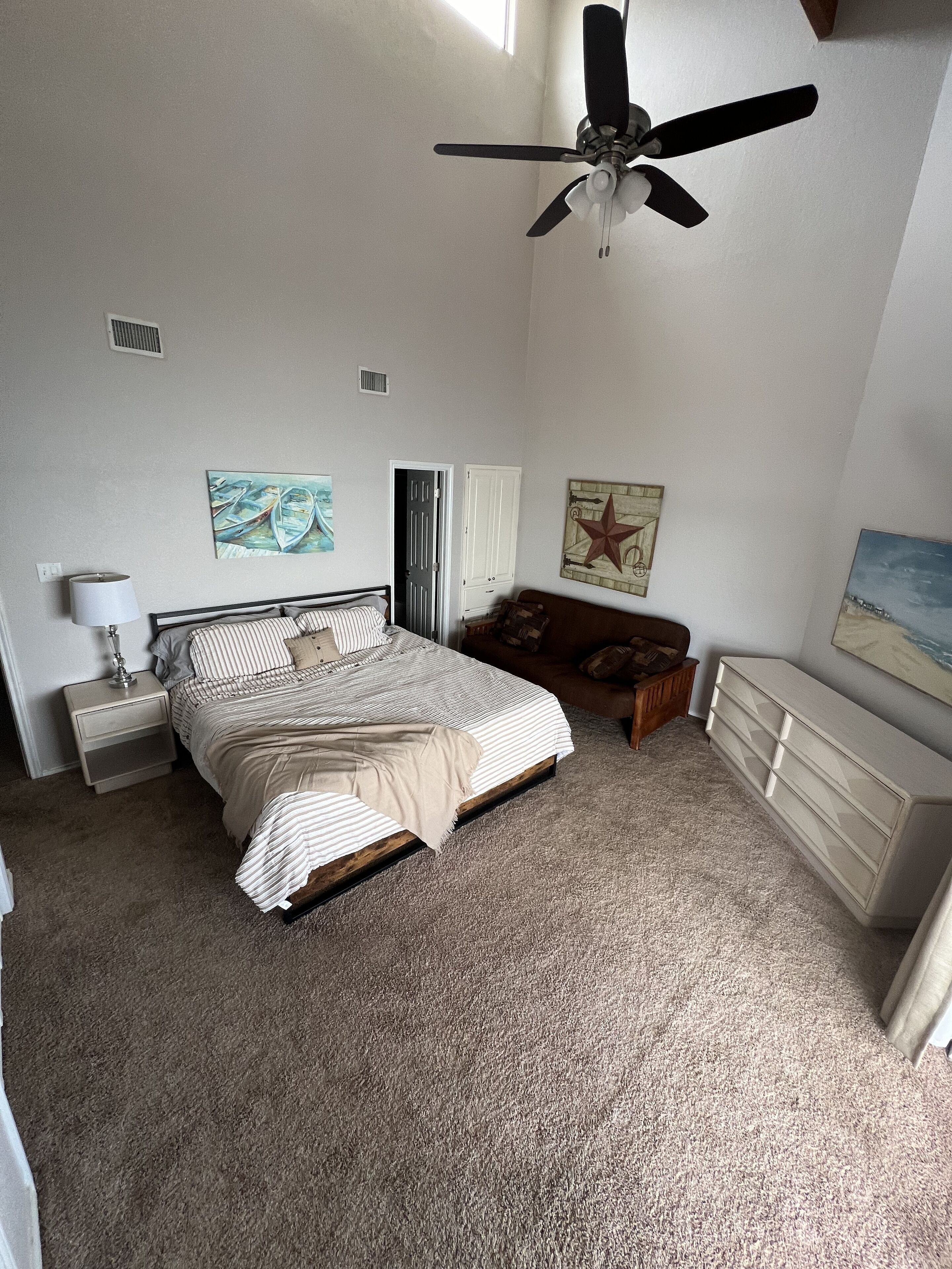 3 chambres, Wi-Fi gratuit, draps fournis