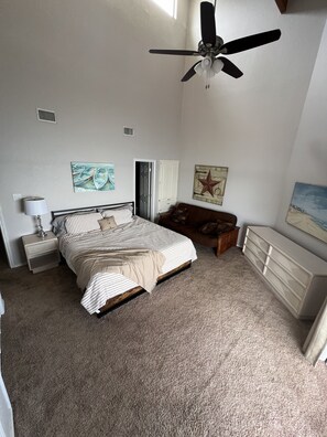 3 bedrooms, free WiFi, bed sheets