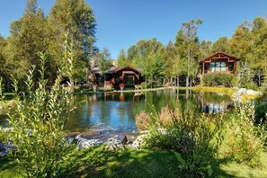 Exterior - Abode at Three Bears, stunning wilderness estate (Jackson)