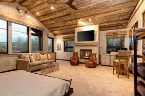 4 Schlafzimmer, Bügeleisen/Bügelbrett, kostenloses WLAN, Bettwäsche