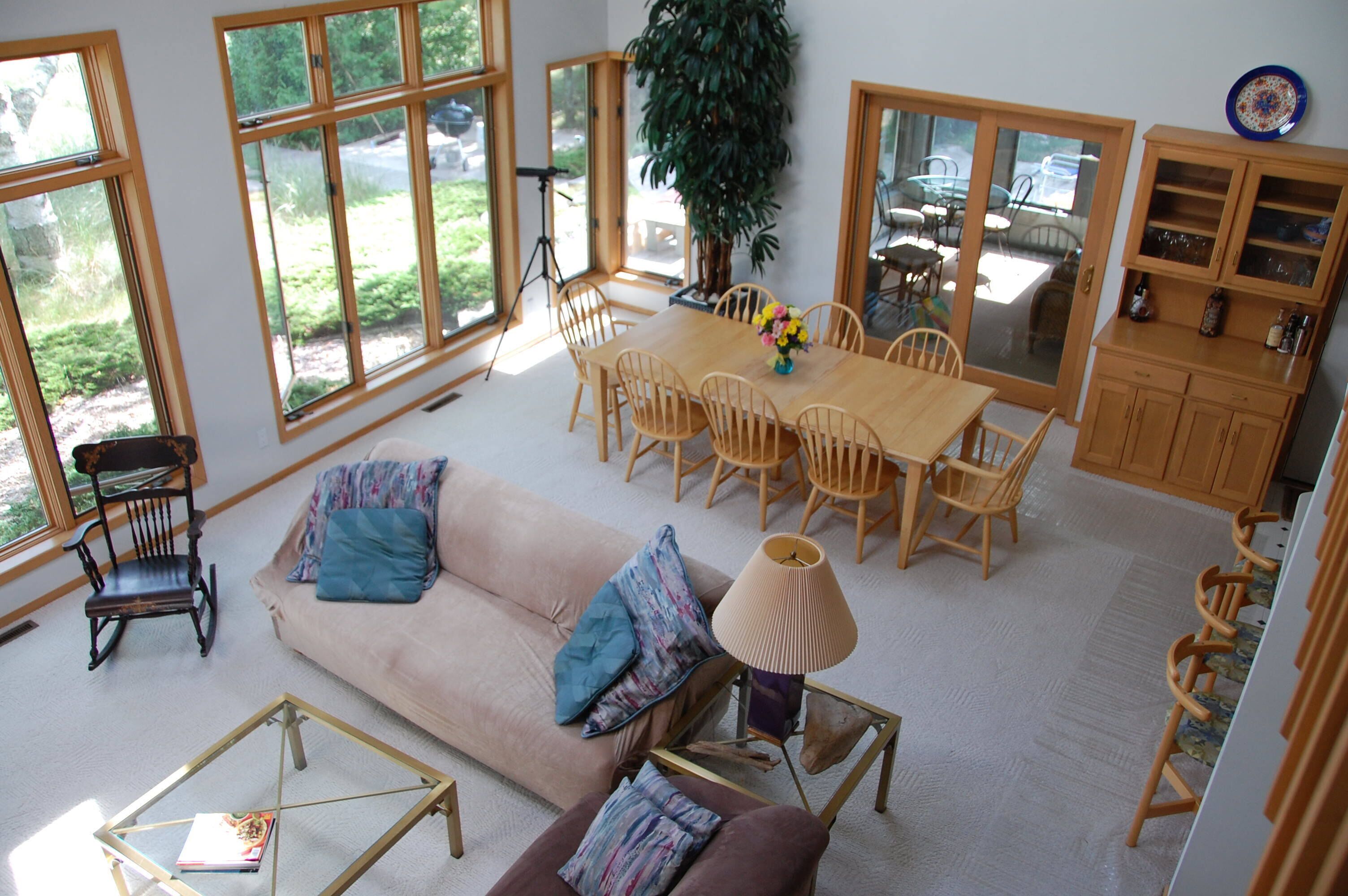 All-Season home, 200 ft. of beachfront, spectacular views of Lily Bay