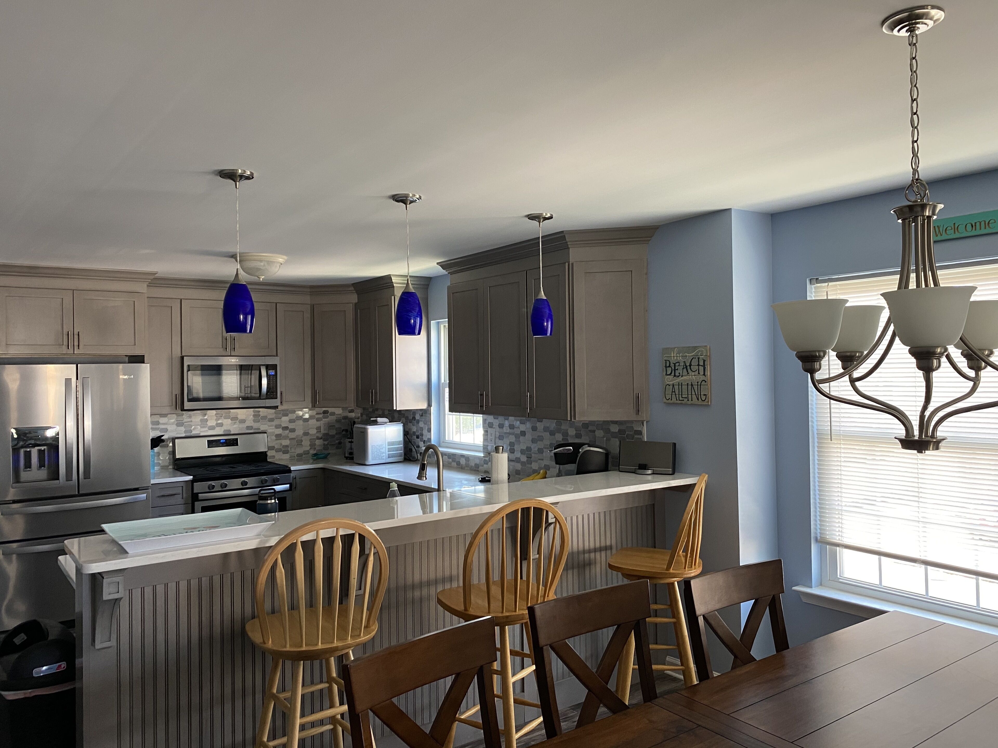 Expansive 5Br/3.5Ba Townhouse - 2 Blocks To Boardwalk & Beach.