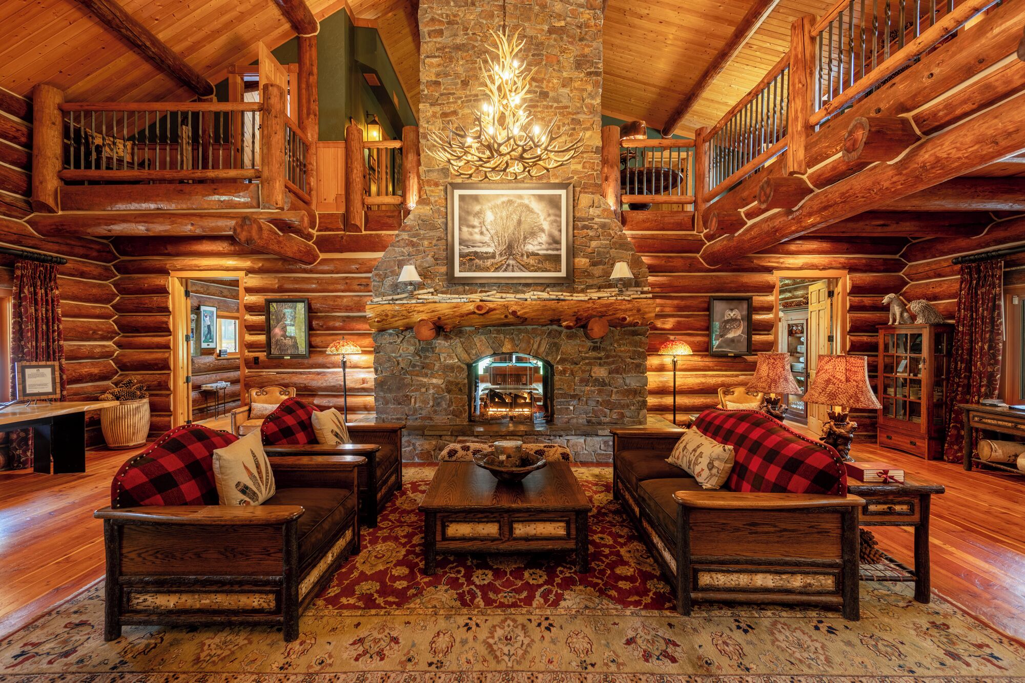 Leavenworth, Luxury River front home, vacation, business or family retreat