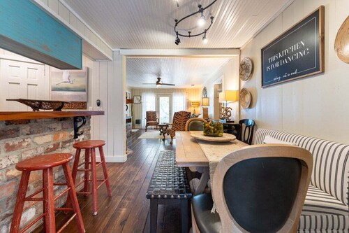 74 Steps to Sand, Walk to the Village, Sleeps 6!