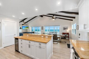 Interior - Tommy Bahama House | 3-Bedroom Beachfront Retreat (Bonita Springs)