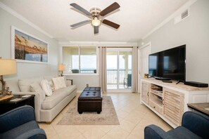 TV, books - Coral Sands #302 Summ (Fernandina Beach)