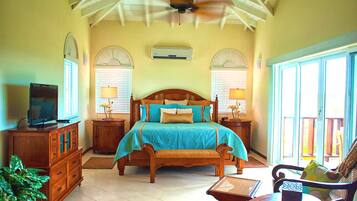 2 bedrooms, in-room safe, iron/ironing board, free WiFi