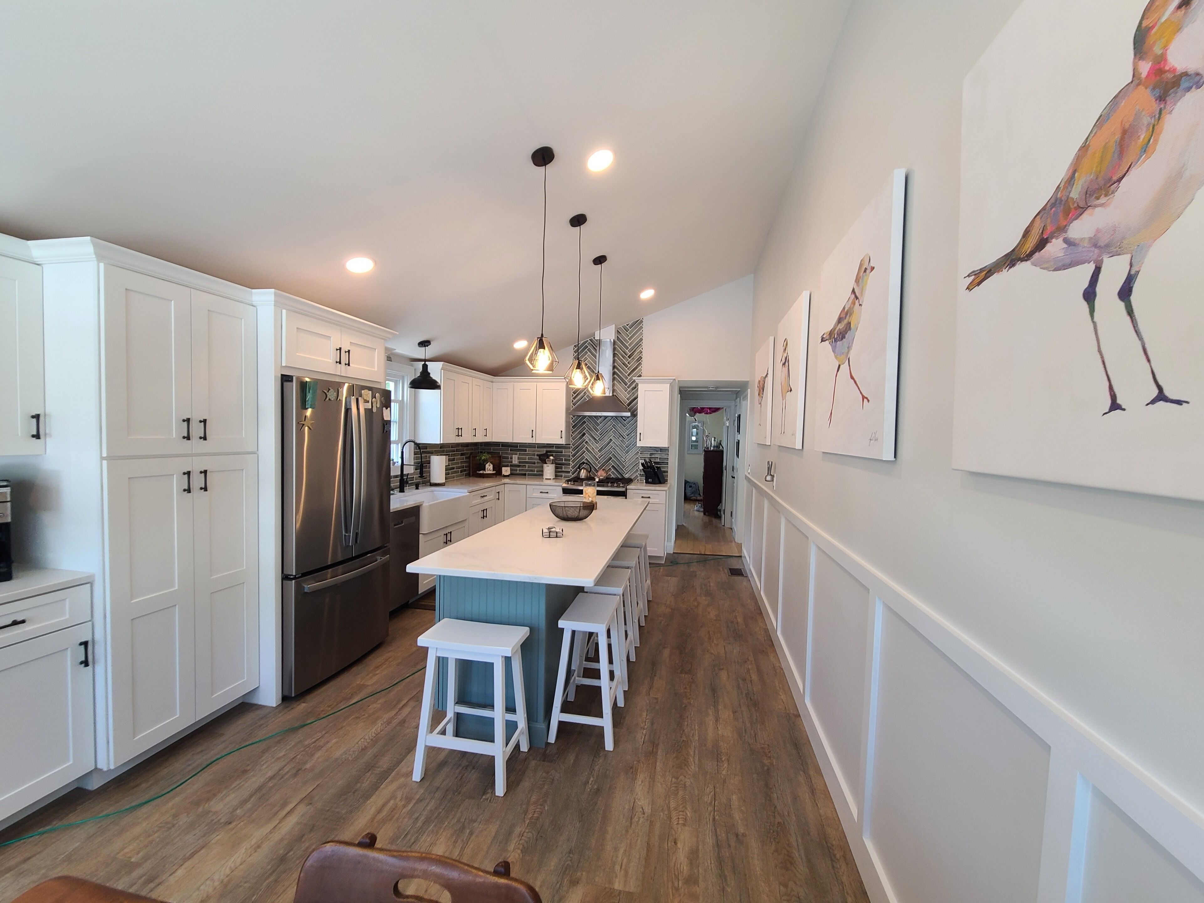 The Comforts of Home with Cape Cod Charm, central air,  Walk to Beach! Wi-Fi