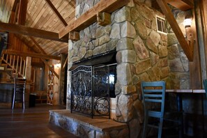 Interior - Elk Ridge Ranch-French Lick-Family Reunions Corporate Retreats, Private Parties (shoals)