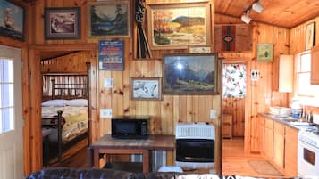 1 bedroom, iron/ironing board, Internet, bed sheets