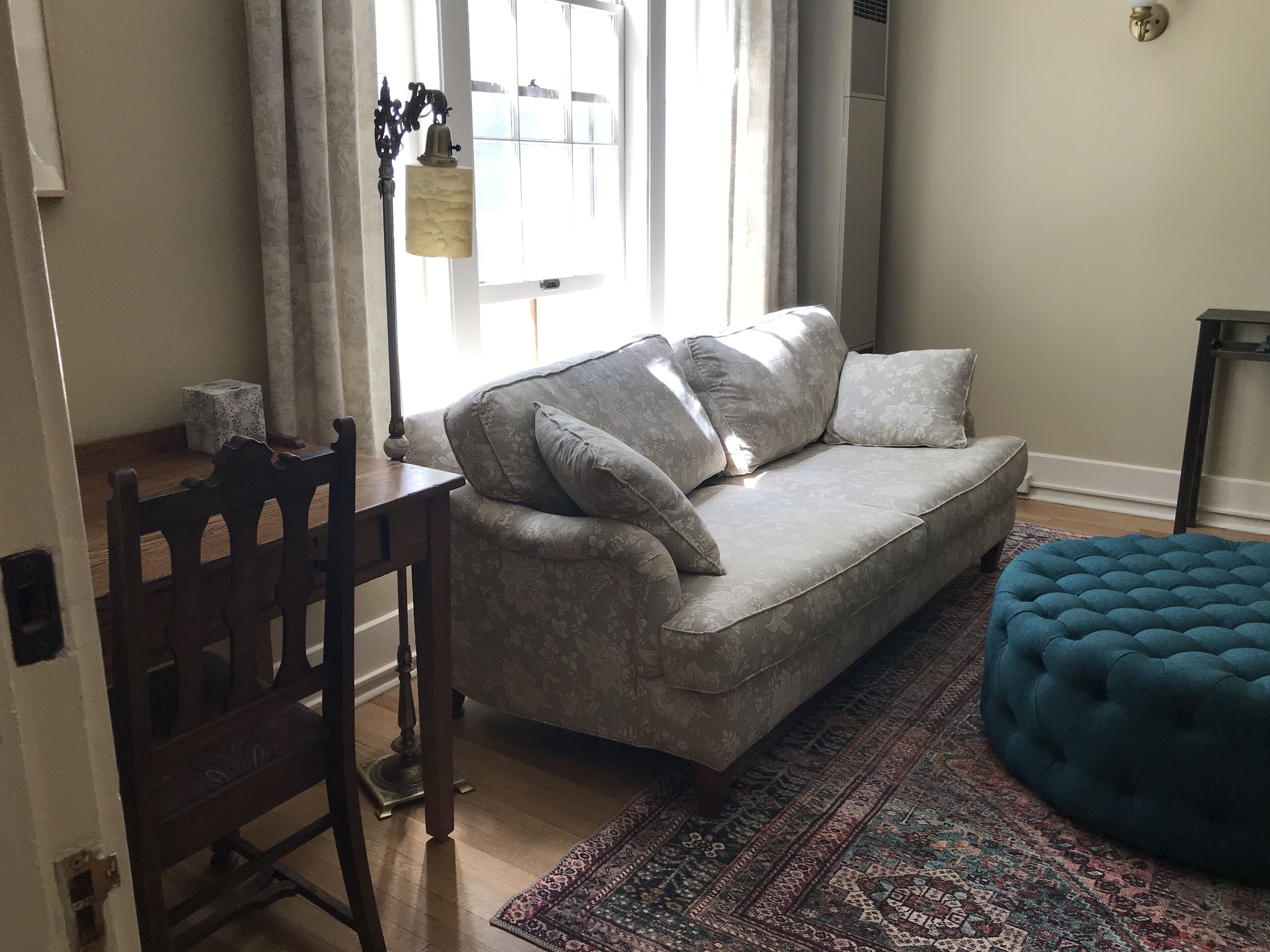 Tastefully Furnished Downtown Apartment In The Historic Wesley Building. 