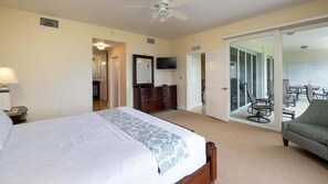 4 bedrooms, iron/ironing board, free WiFi, bed sheets - 525 Mariners Club - Luxury 4 bedroom ocean-front villa perfect for family and friends (Key Largo)