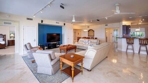 Televisie en een tafeltennistafel