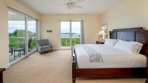 4 bedrooms, iron/ironing board, free WiFi, bed sheets - 525 Mariners Club - Luxury 4 bedroom ocean-front villa perfect for family and friends (Key Largo)