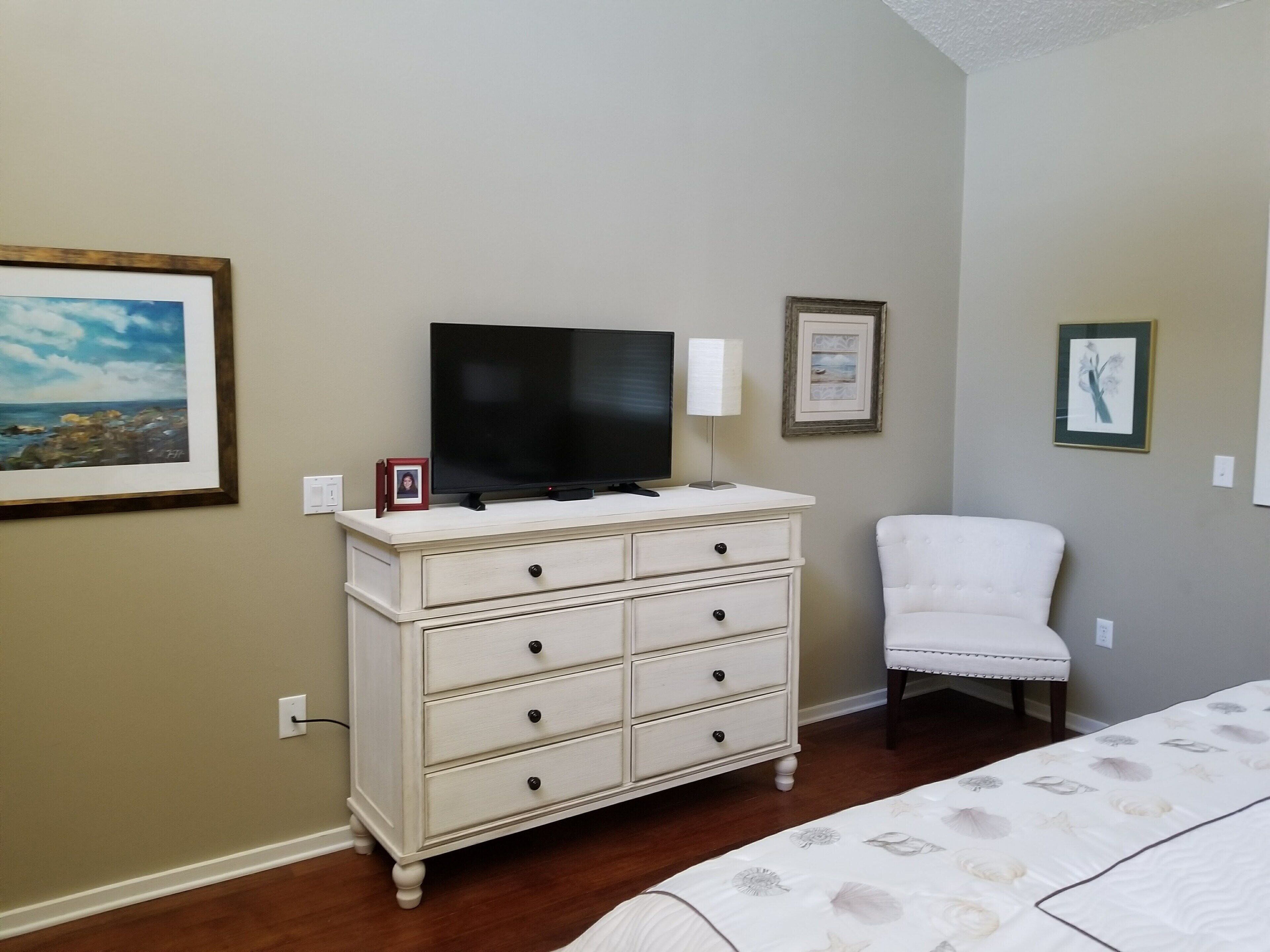 3 chambres, fer et planche à repasser, Wi-Fi gratuit, draps fournis