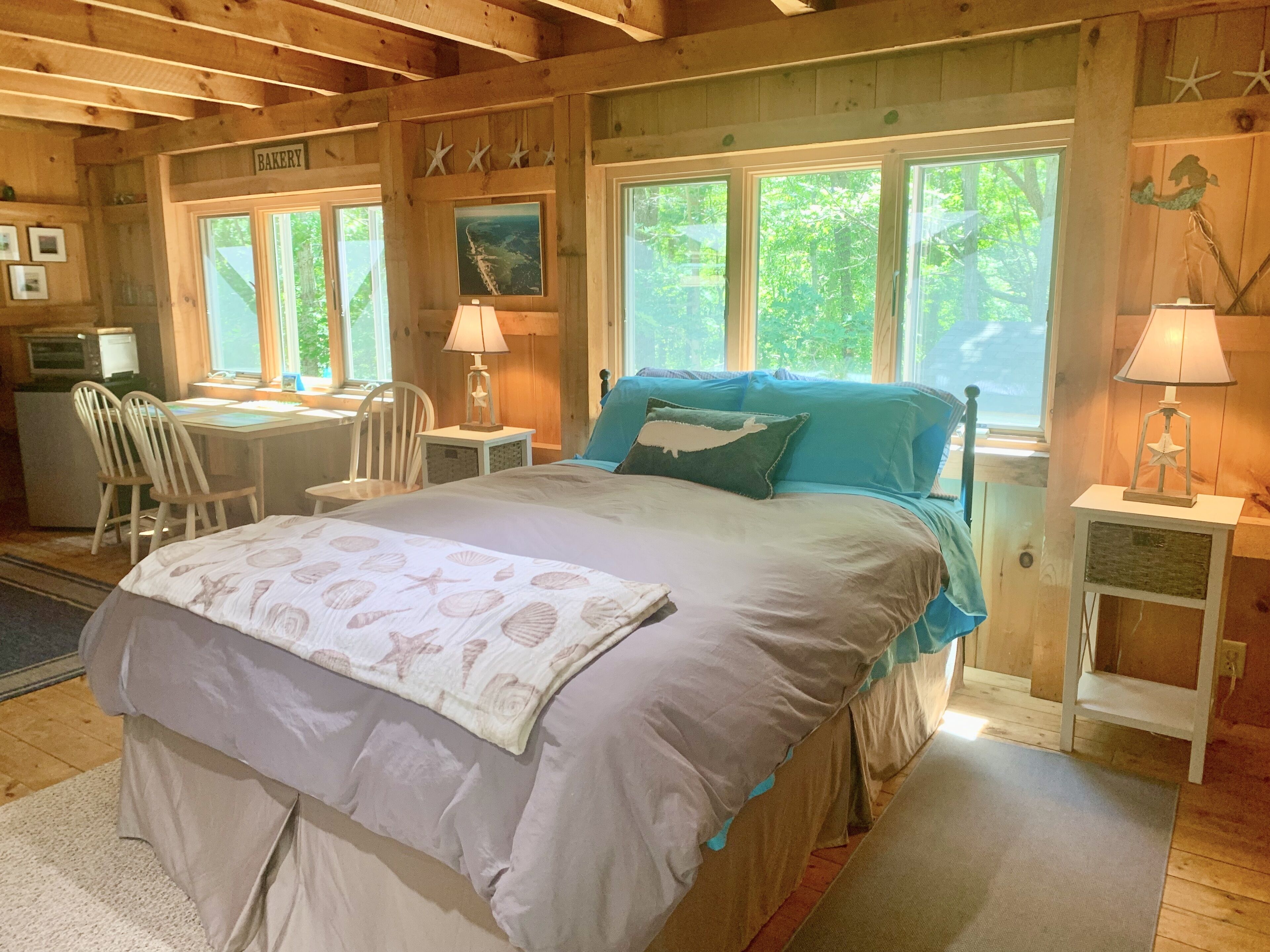 Wi-Fi de cortesia, roupa de cama