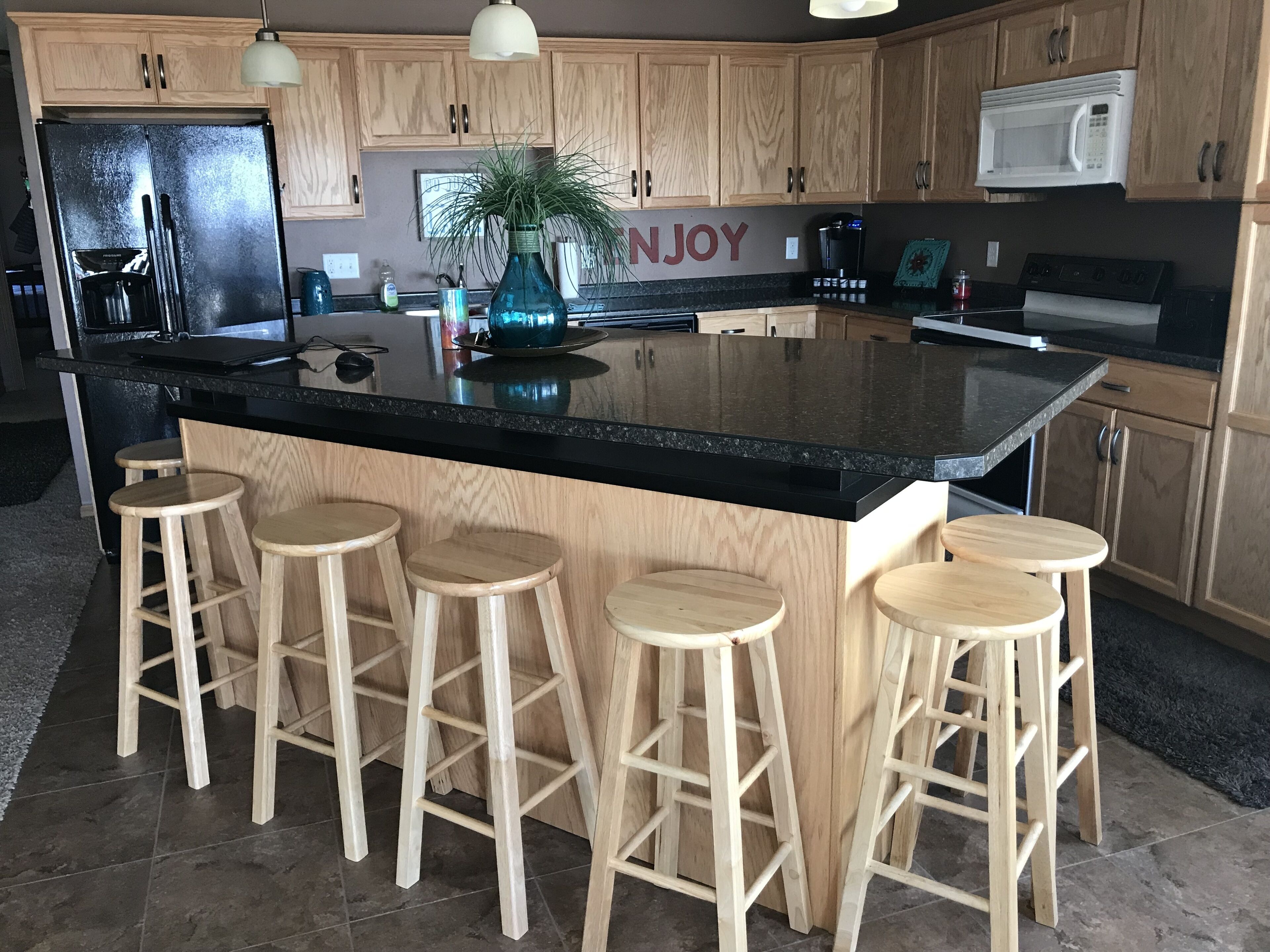 Spacious 3 bed, Two bath Lake home, Located on the strip in Detroit Lakes!