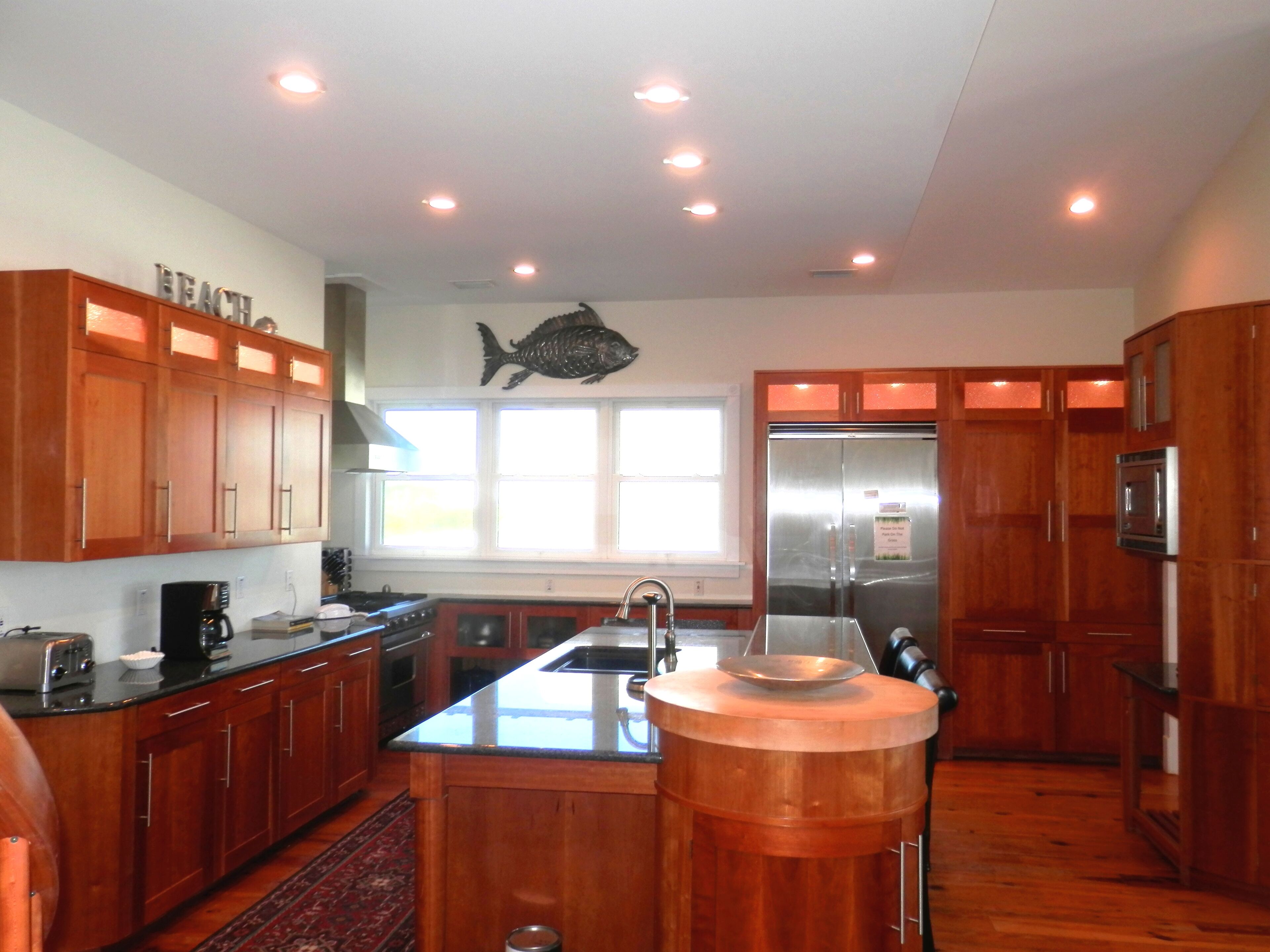 BOOK NOW.LARGE FAMILY!3 kitchens sleeps 18,5000+ sqftPOOL