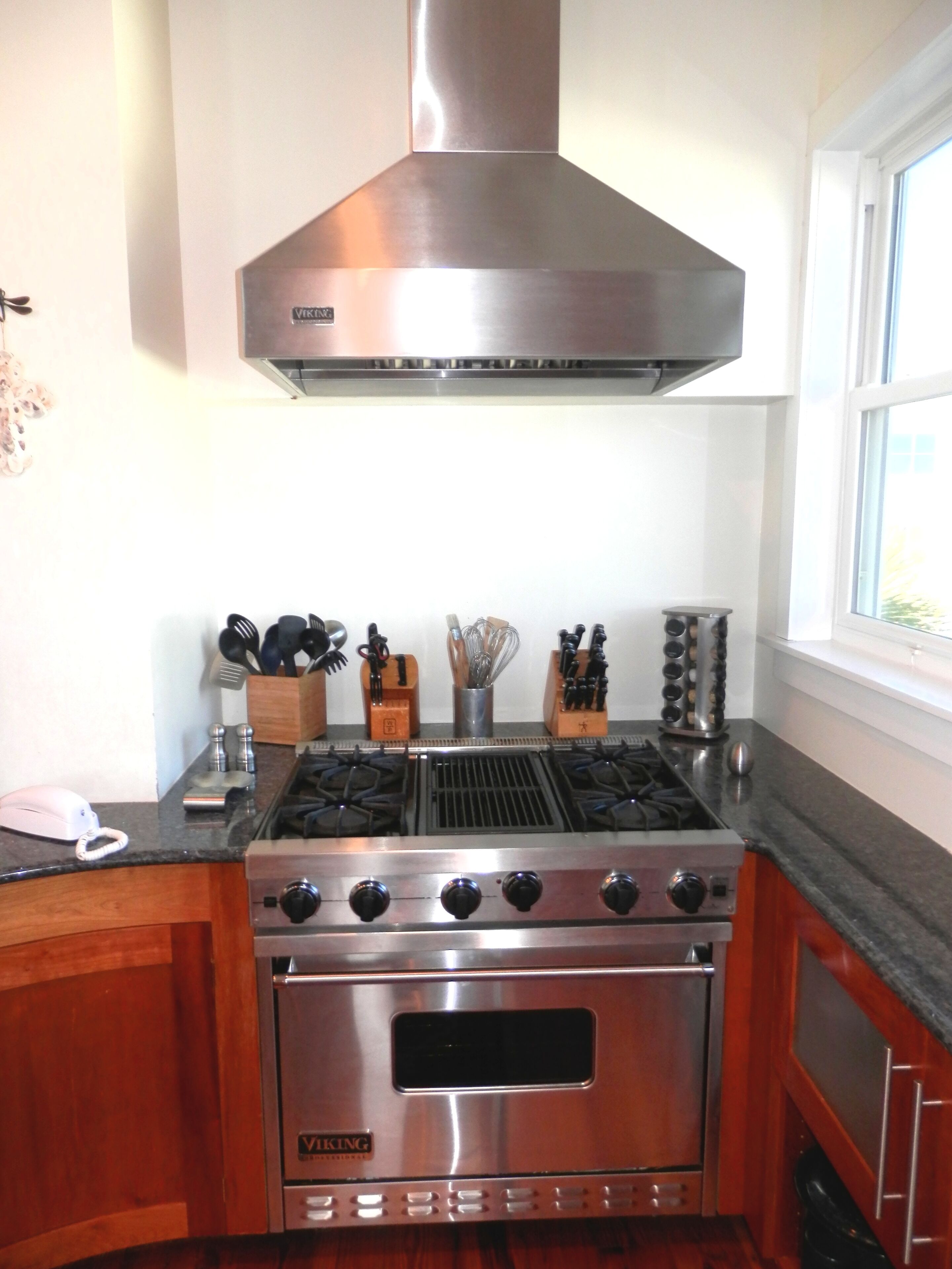 BOOK NOW.LARGE FAMILY!3 kitchens sleeps 18,5000+ sqftPOOL