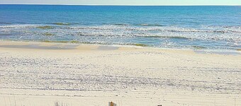 5 BR, 5 BA in Seaside, quick walk to the private beach access or main pool