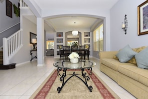 Een smart-tv, videogames, een dvd-speler en tafelvoetbal